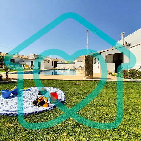 Villas2go2 Lisa
